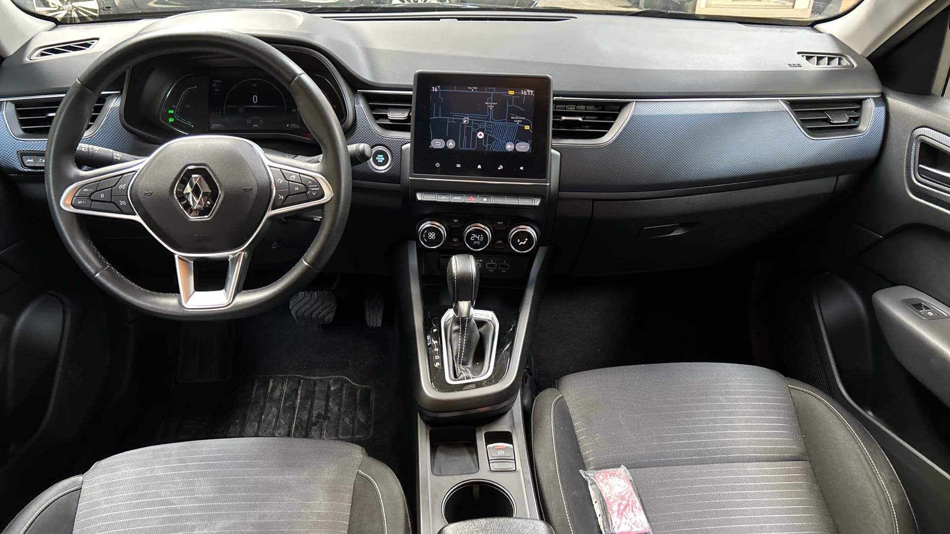 RENAULT ARKANA E-Tech 145 Business