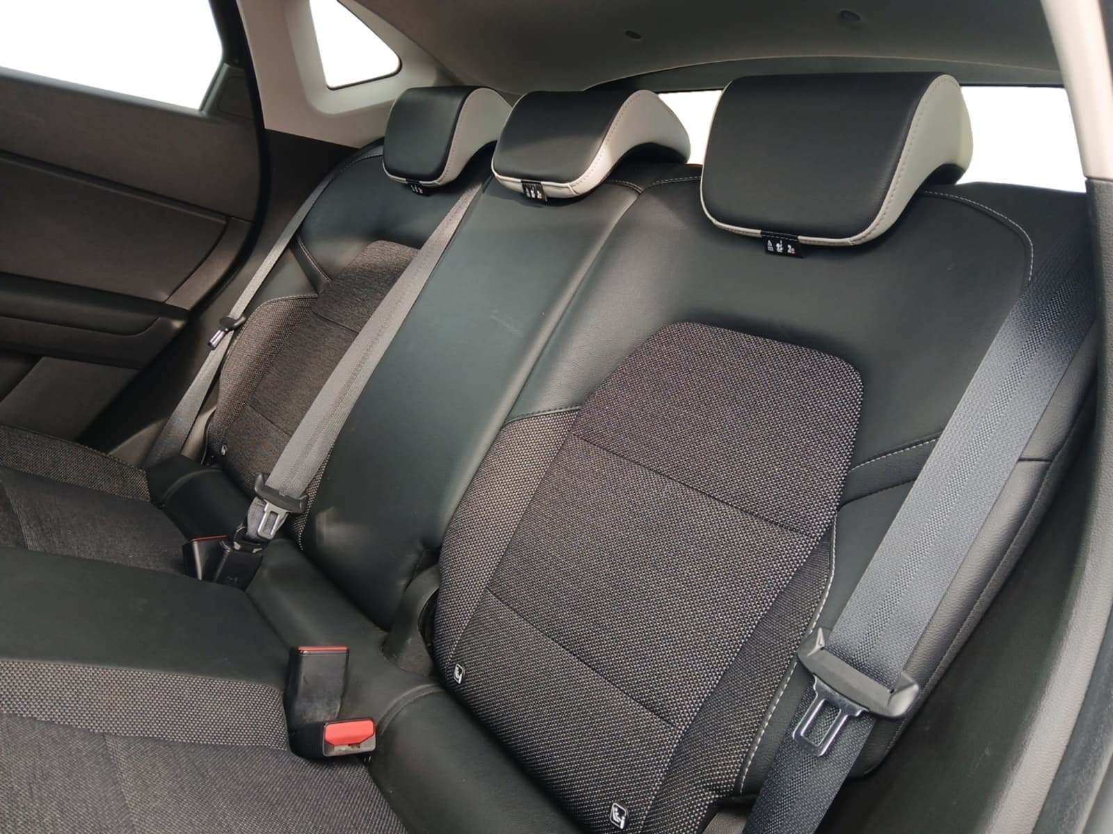 RENAULT CAPTUR E-Tech full hybrid 145 Techno