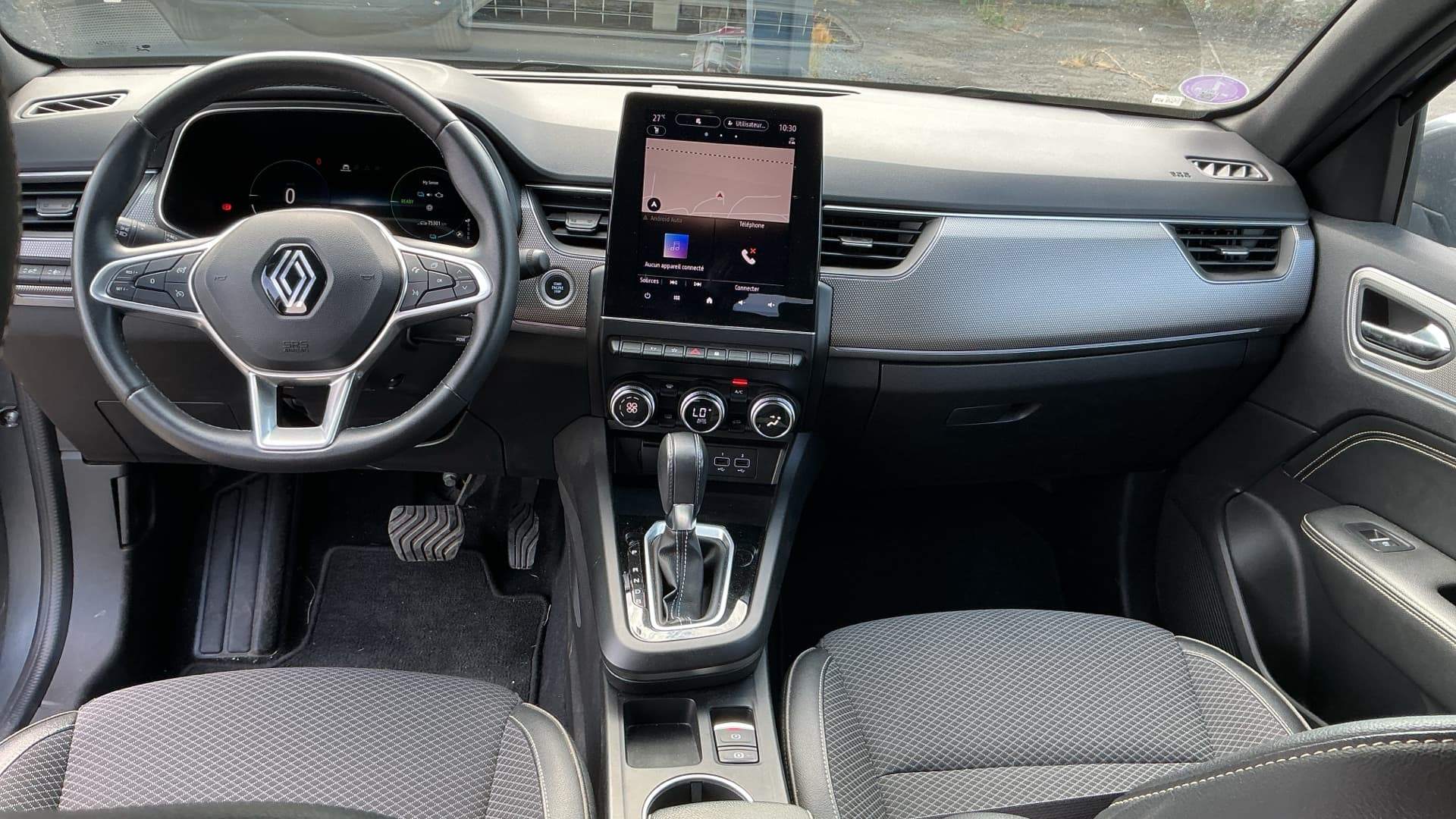 RENAULT ARKANA E-Tech 145 - 23 Techno