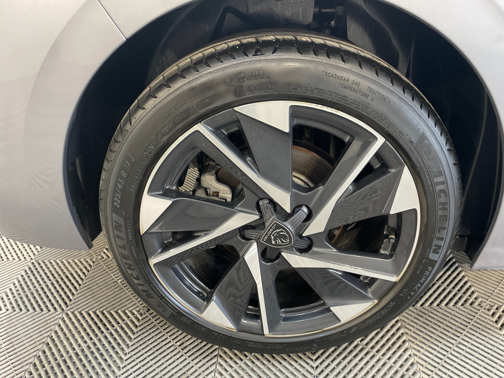 PEUGEOT 308 Allure BlueHDI 130 ch S&S EAT8 — expertise