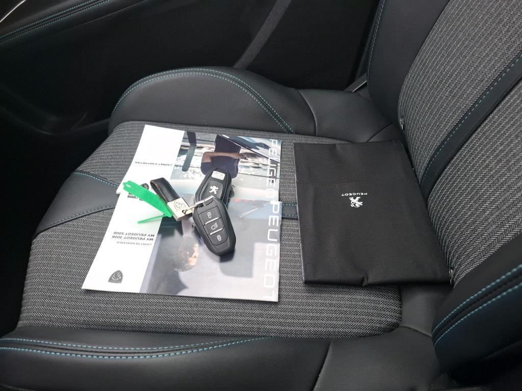 PEUGEOT 3008 BlueHDi 130ch S&S EAT8 Allure Pack