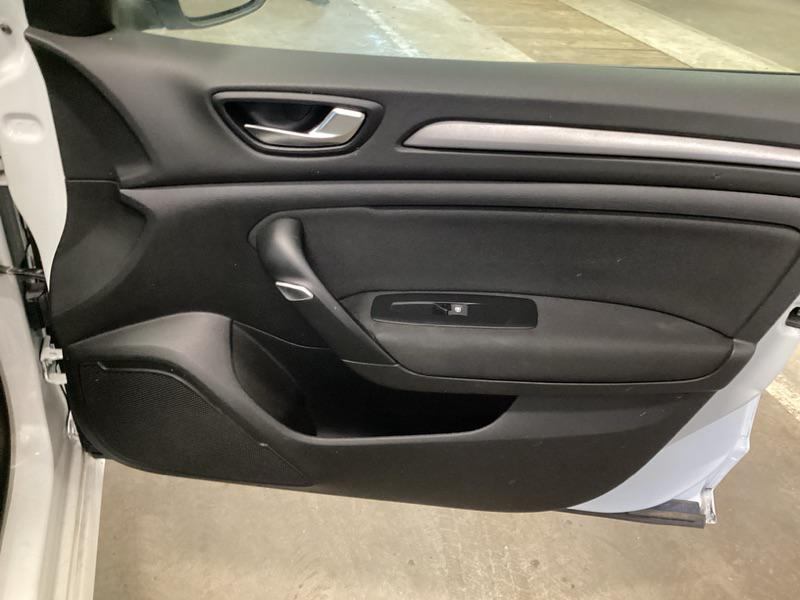 RENAULT MEGANE IV BERLINE Blue dCi 115 EDC Evolution — expertise