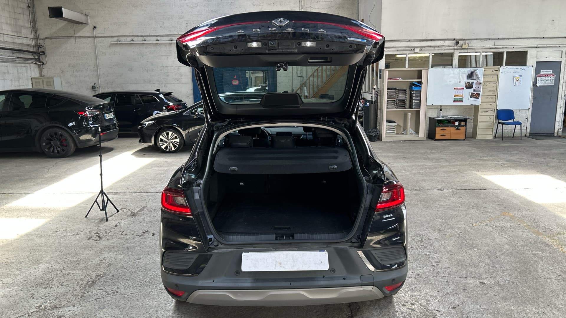 RENAULT ARKANA E-Tech 145 Business