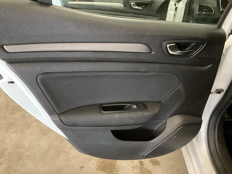 RENAULT MEGANE IV BERLINE Blue dCi 115 EDC Evolution — expertise