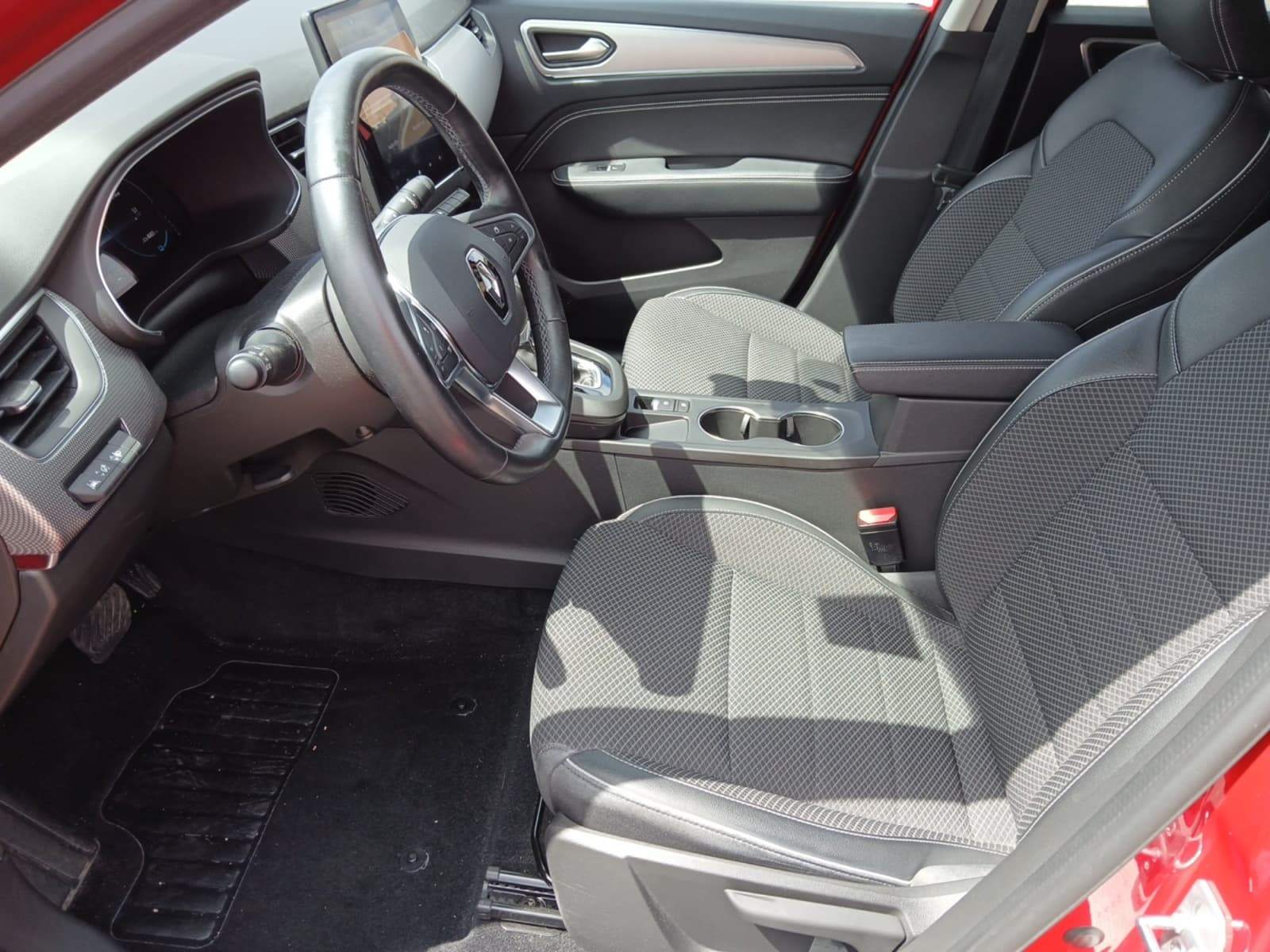 RENAULT ARKANA E-Tech 145 - 21B Intens