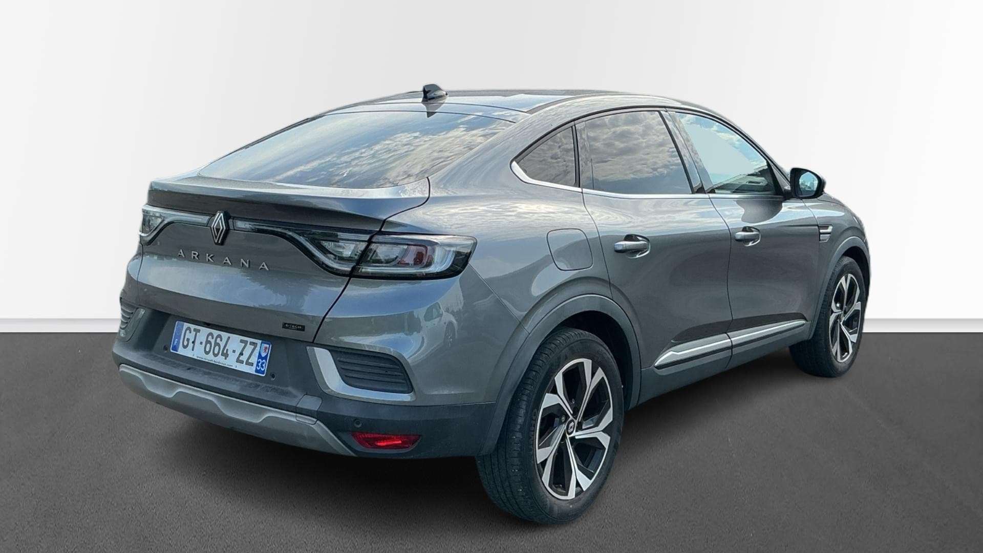 RENAULT ARKANA E-Tech 145 - 23 Techno