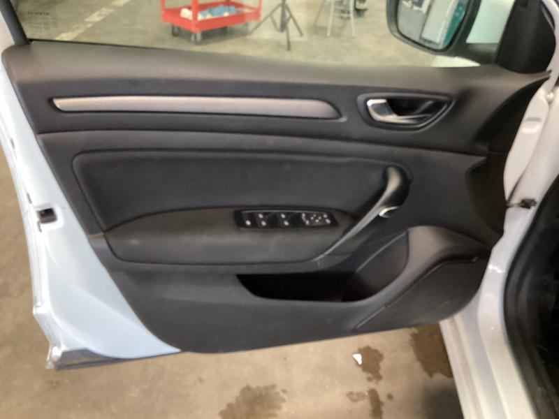 RENAULT MEGANE IV BERLINE Blue dCi 115 EDC Evolution — expertise
