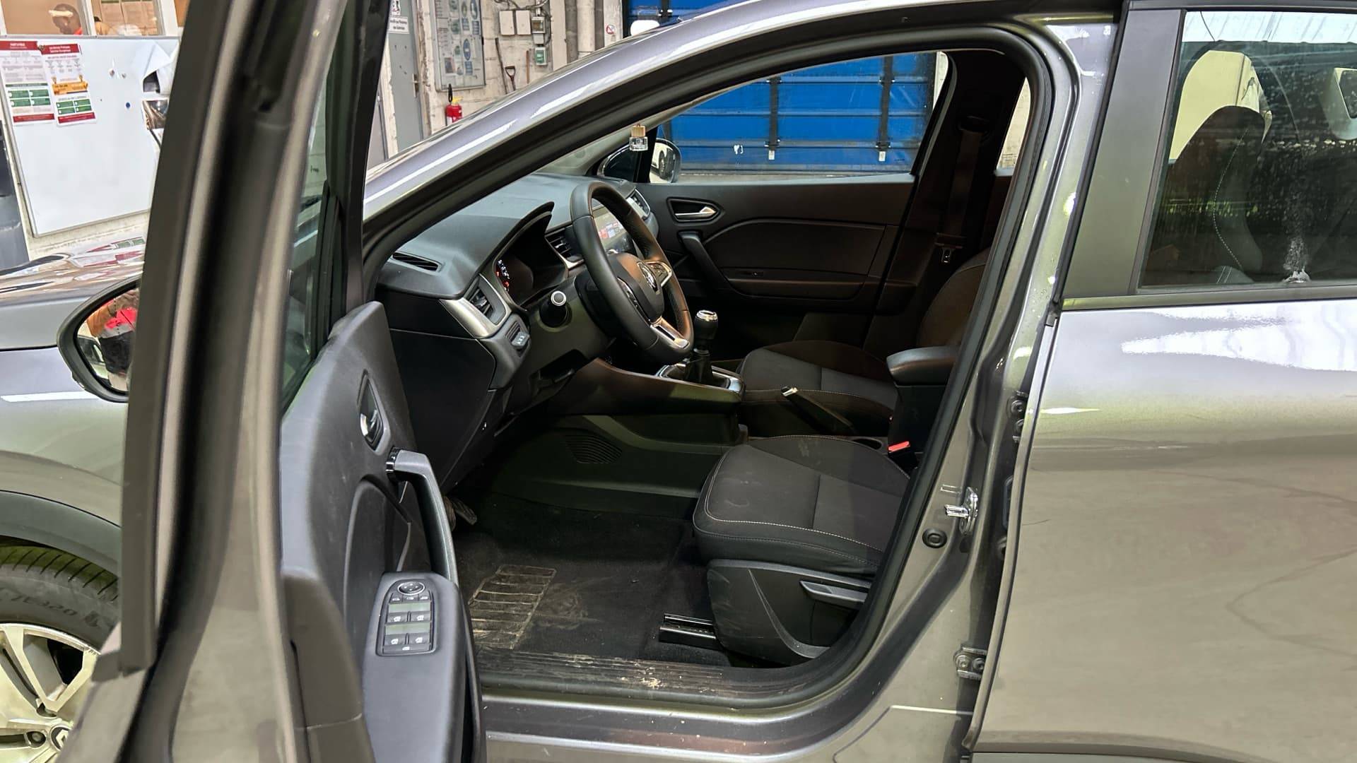 RENAULT CAPTUR TCe 100 GPL - 21 Business