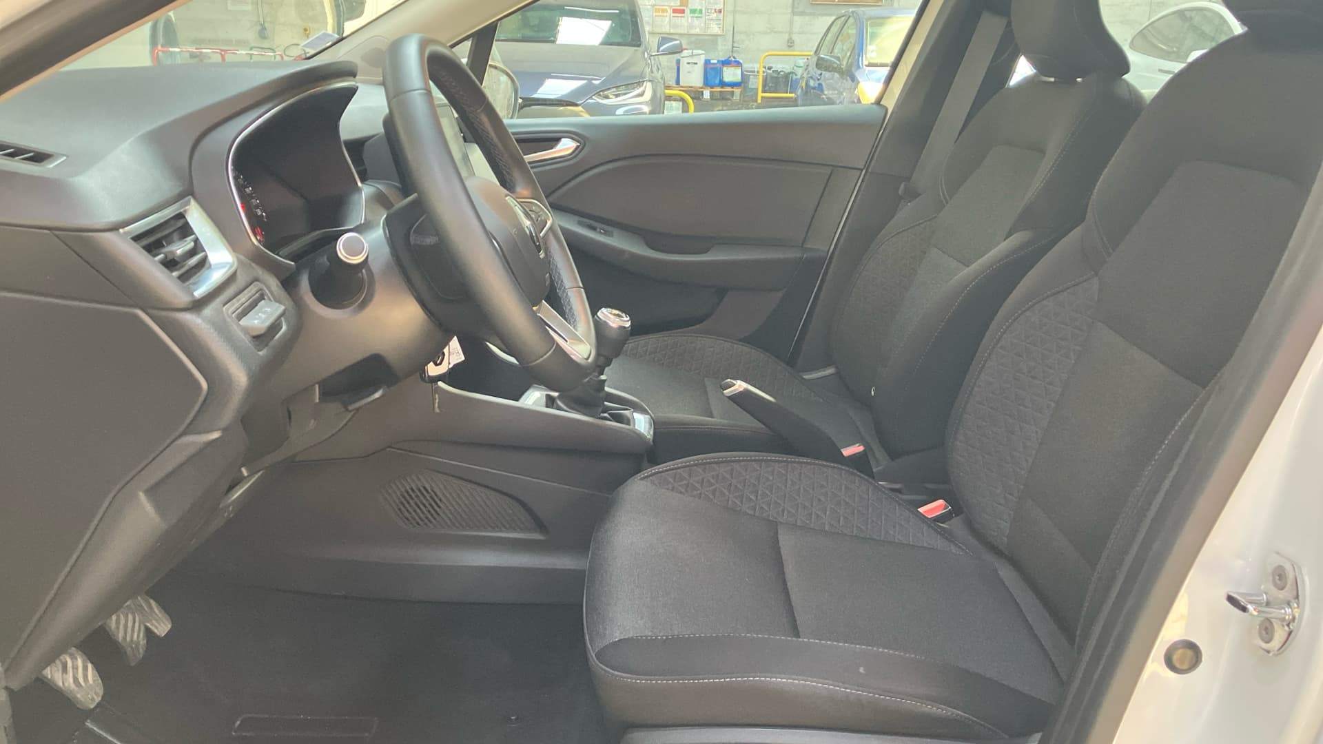 RENAULT CLIO V TCe 90 Business