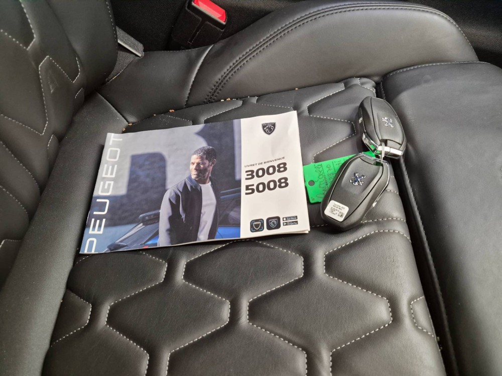 PEUGEOT 5008 BlueHDi 130ch S&S EAT8 GT