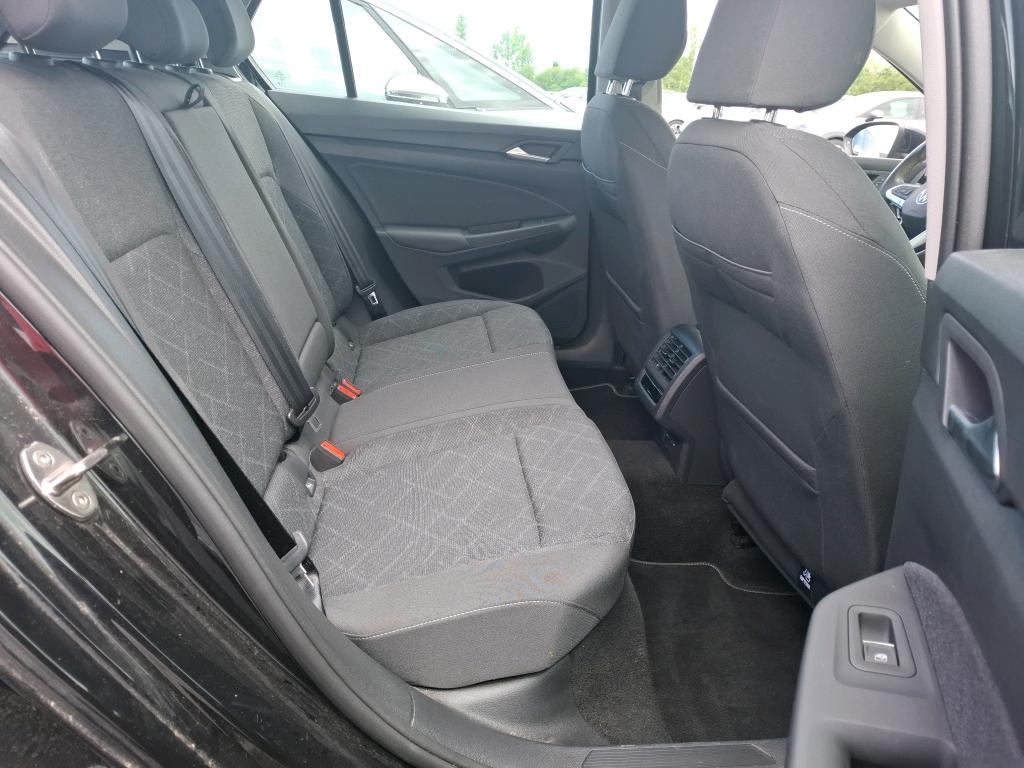 VOLKSWAGEN GOLF 2.0 TDI SCR 115 DSG7 Life Business