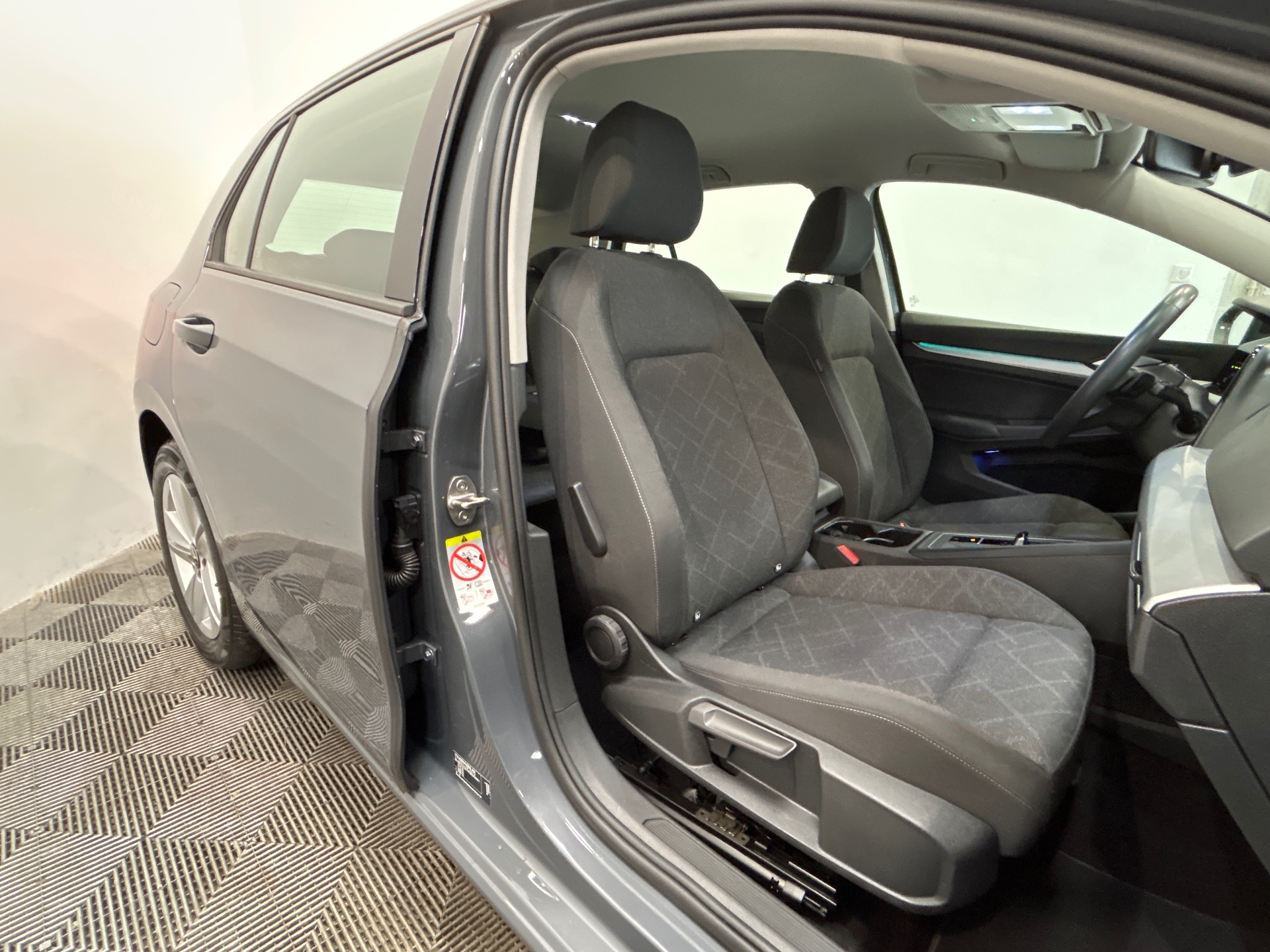VOLKSWAGEN GOLF 1.0 eTSI OPF 110ch Life Business DSG7
