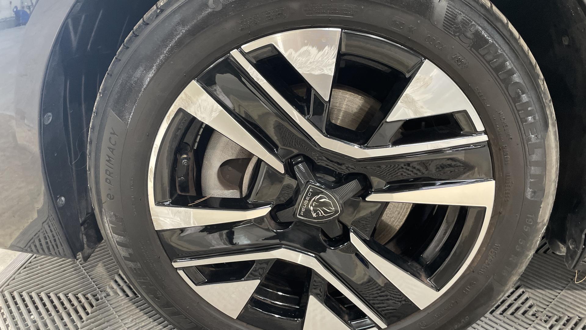 PEUGEOT 208 100 S&S BVM6 Allure — expertise
