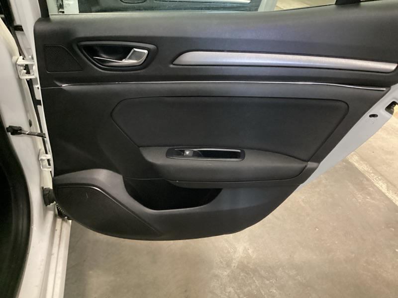 RENAULT MEGANE IV BERLINE Blue dCi 115 EDC Evolution — expertise