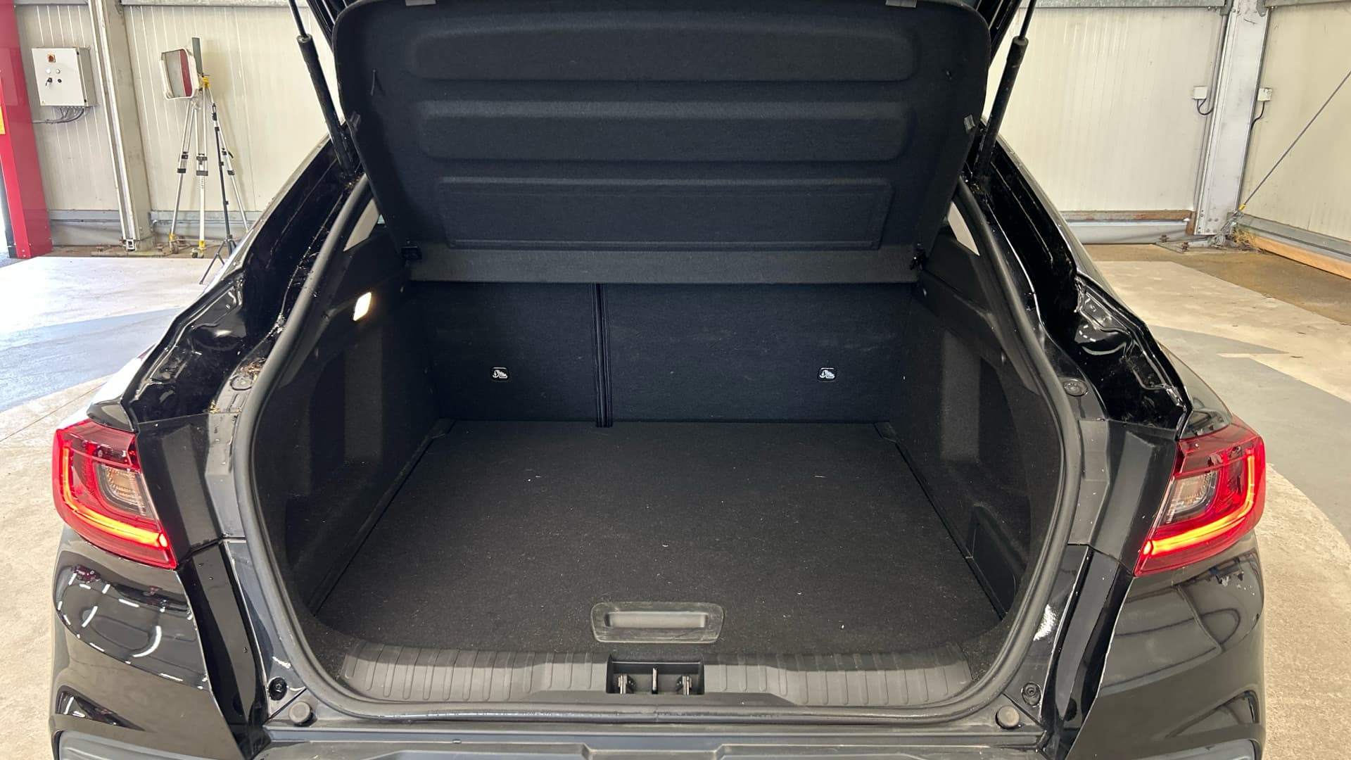 RENAULT ARKANA E-Tech 145 Business