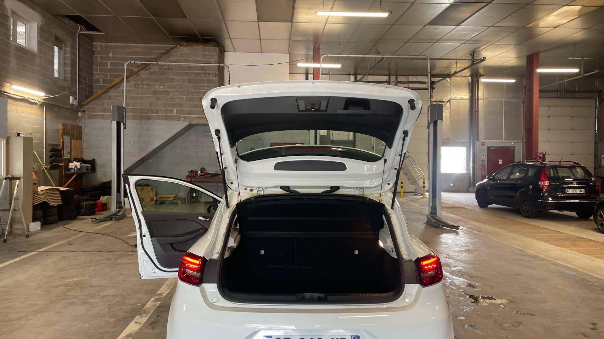 RENAULT CLIO V TCe 90 - 21N Business