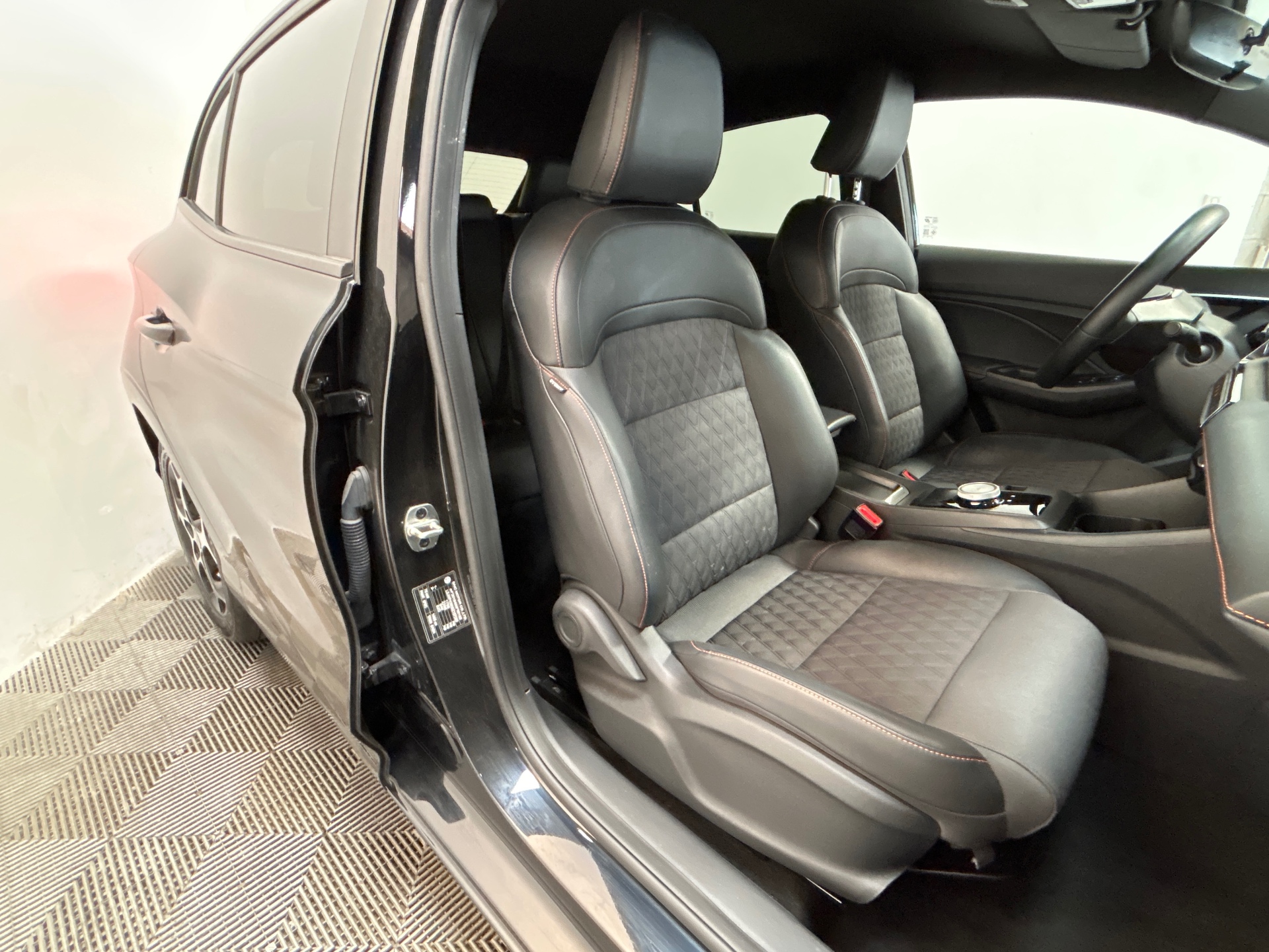 MG MG3 1.5 L Hybrid+ 195 ch Luxury