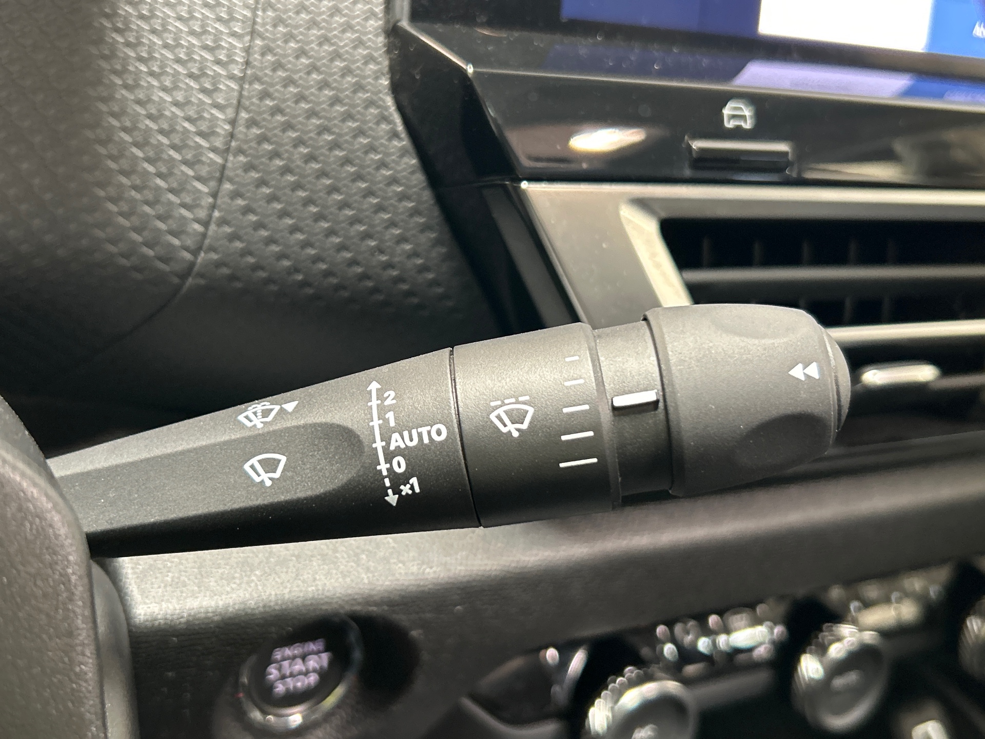 CITROEN C4 BlueHDi 130ch EAT8 MAX