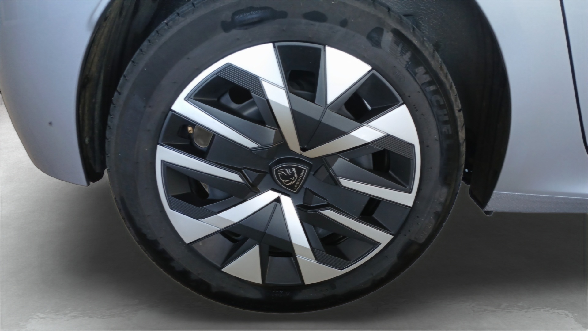 PEUGEOT 208 Style 100 ch BVM6
