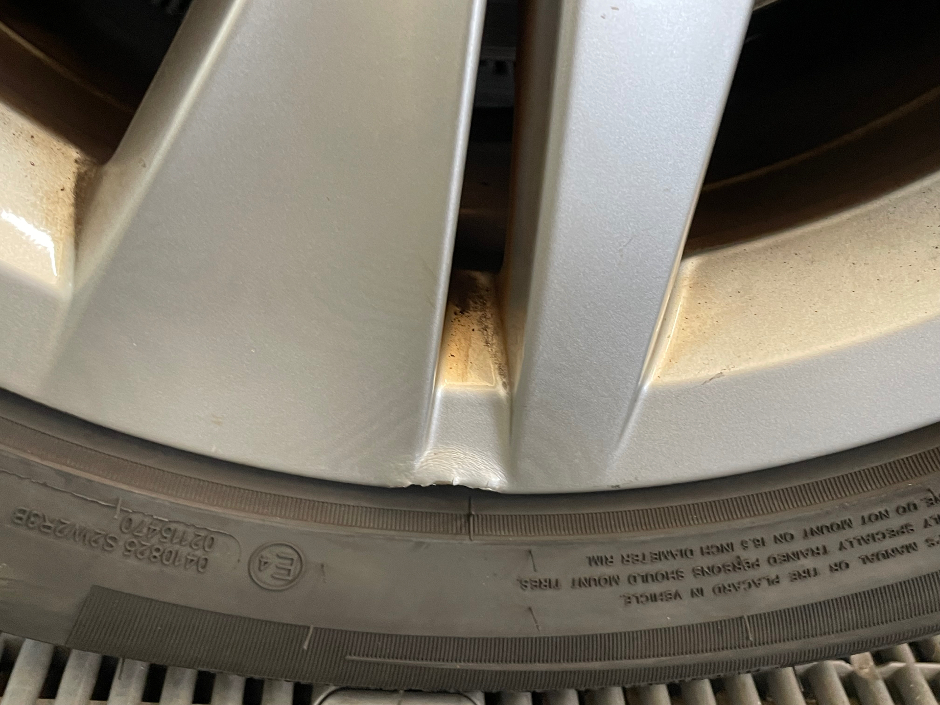 VOLKSWAGEN GOLF 1.0 eTSI OPF 110 DSG7 Life Plus — expertise
