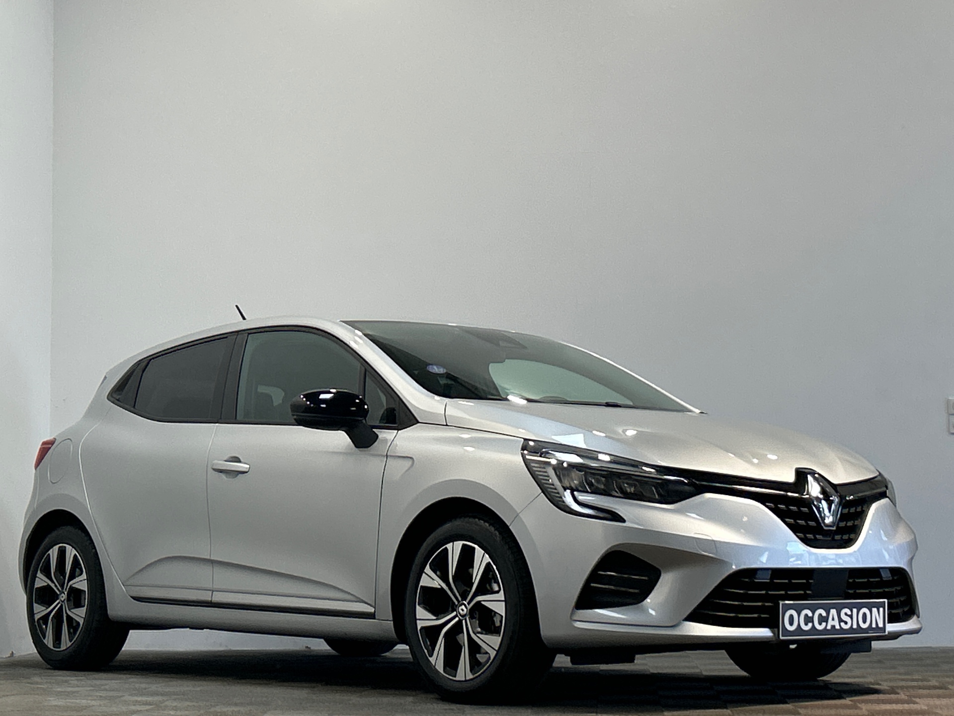 RENAULT CLIO V E-Tech full hybrid 145 Evolution