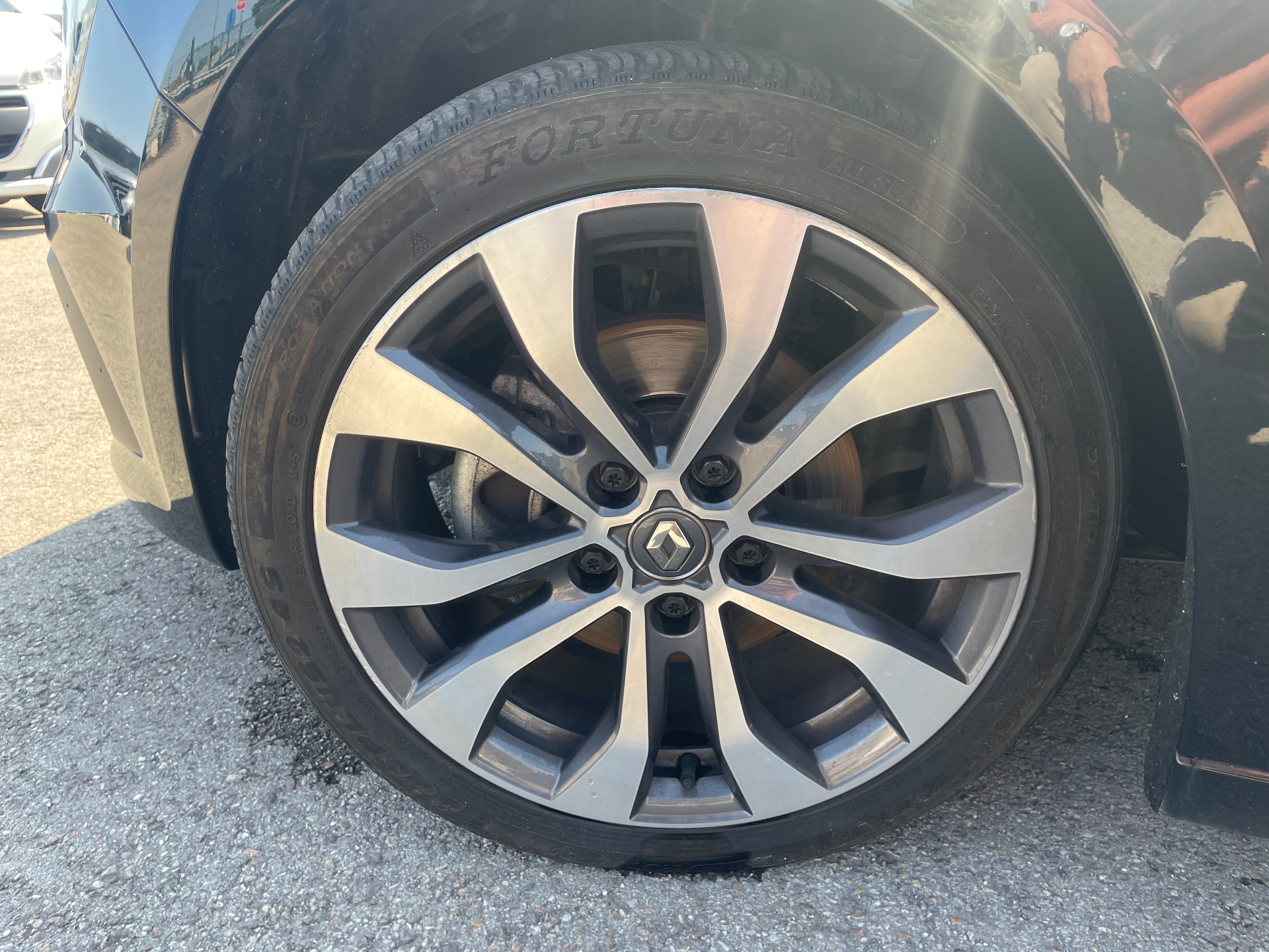 RENAULT MEGANE IV BERLINE TCe 140 EDC Techno — expertise
