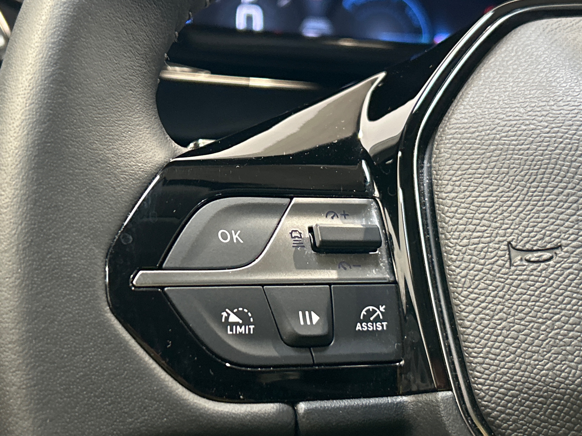 PEUGEOT 308 Allure Hybrid 145 ch e-DCS6