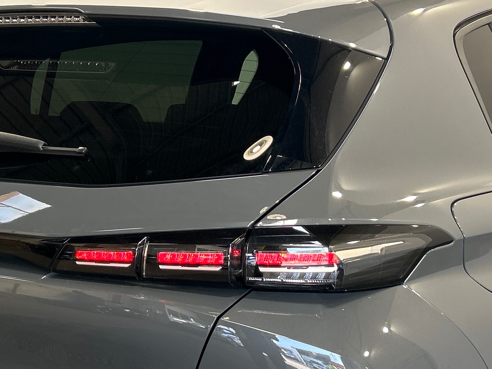 PEUGEOT 308 Allure Hybrid 145 ch e-DCS6