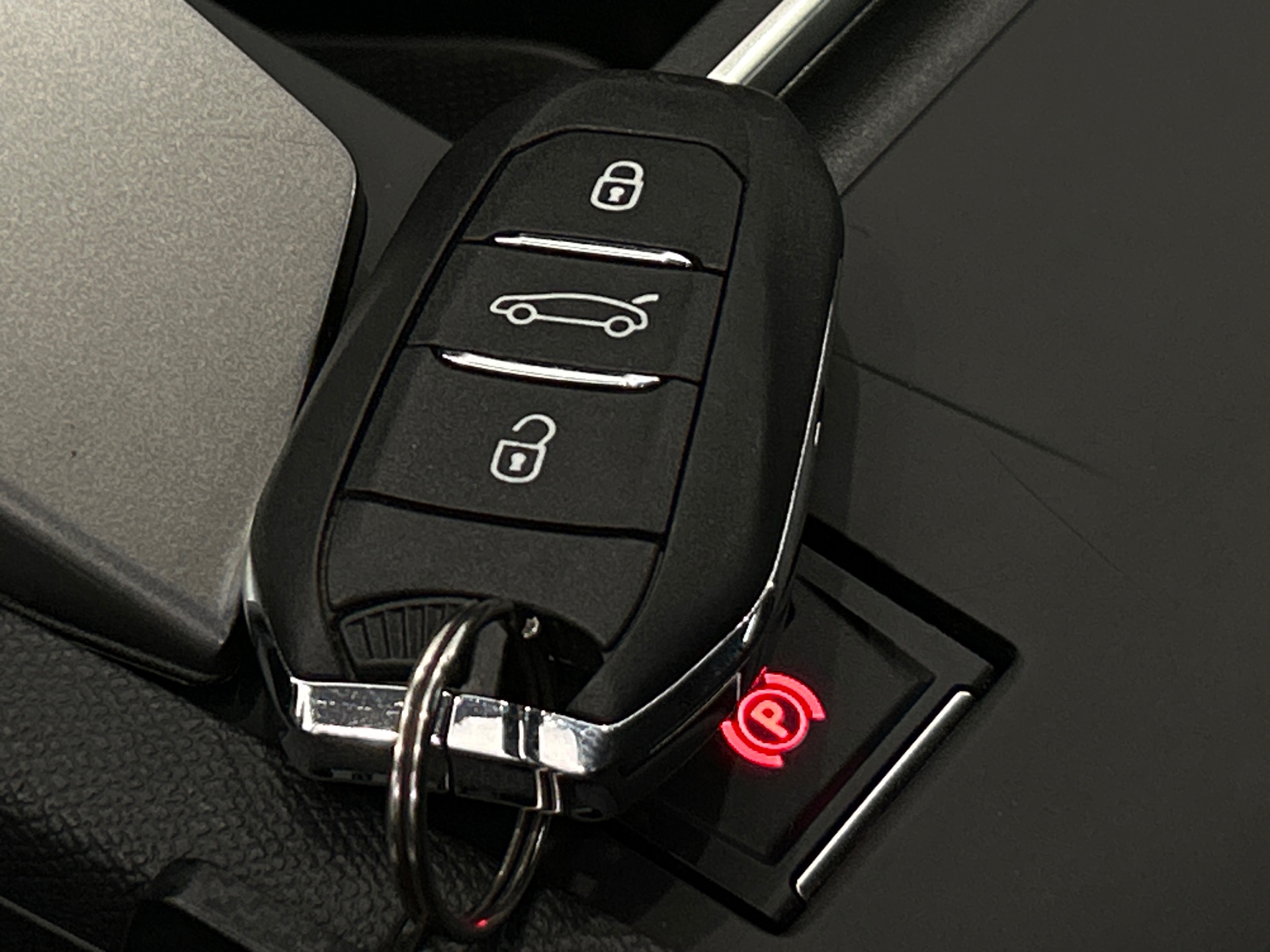 PEUGEOT 308 Allure Hybrid 145 ch e-DCS6