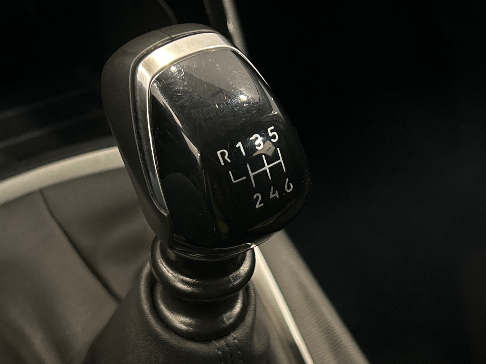 PEUGEOT 208 Style 100 ch BVM6