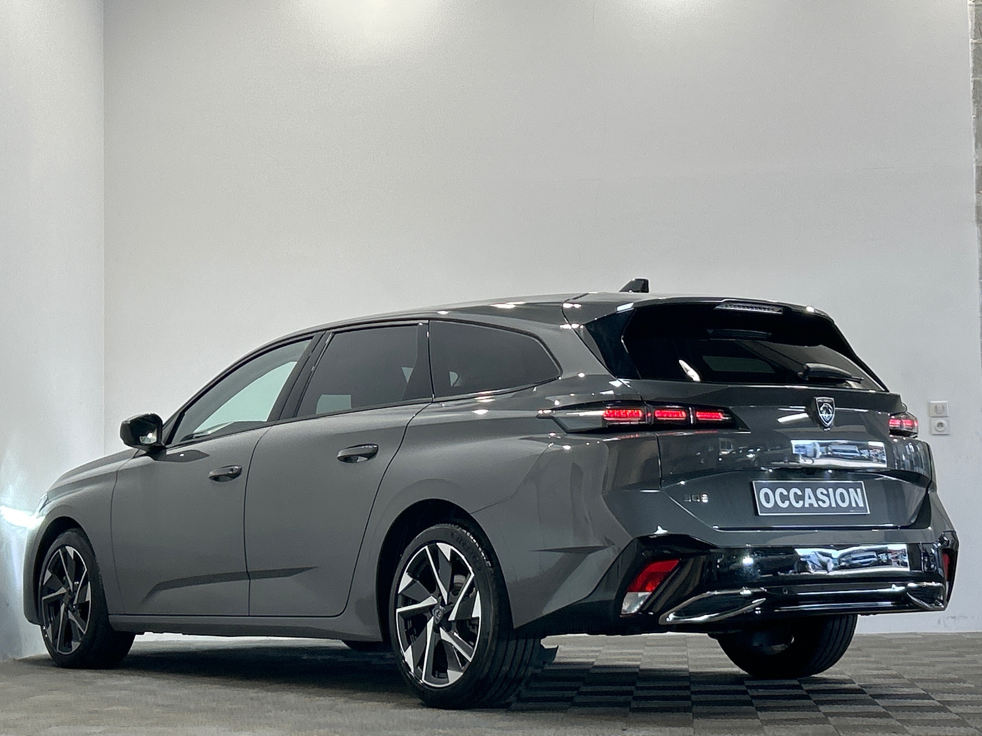 PEUGEOT 308 SW Allure BlueHDI 130 ch S&S EAT8