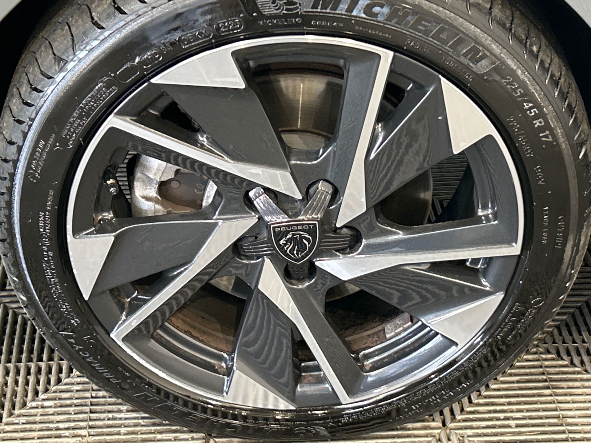 PEUGEOT 308 SW Allure BlueHDI 130 ch S&S EAT8 — expertise