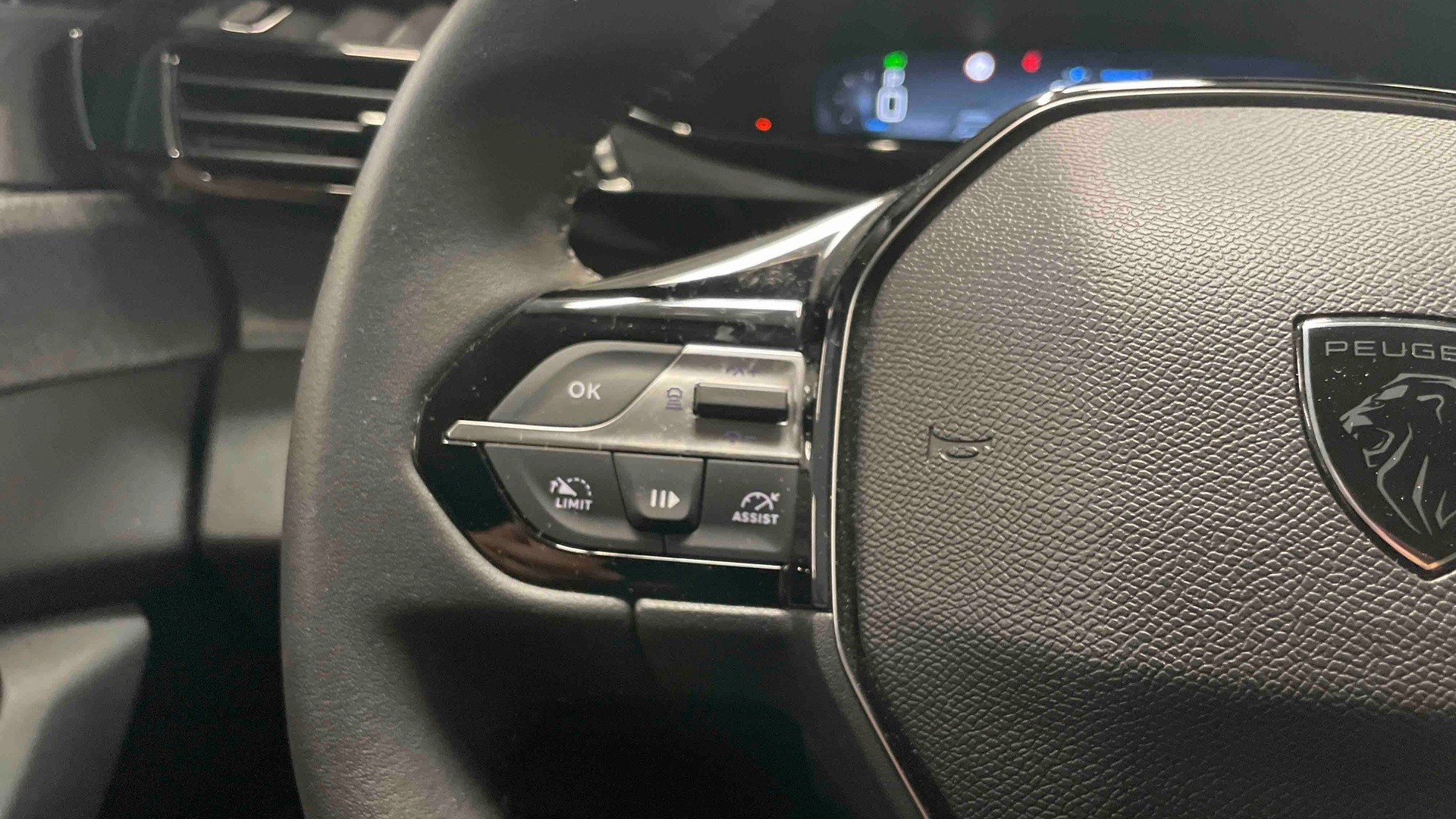 PEUGEOT 308 Allure BlueHDI 130 ch S&S EAT8