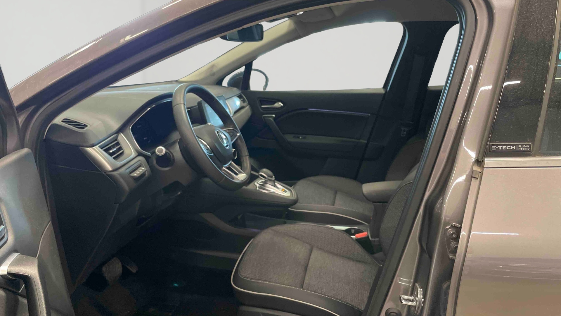 RENAULT CAPTUR E-Tech Plug-in 160 Intens
