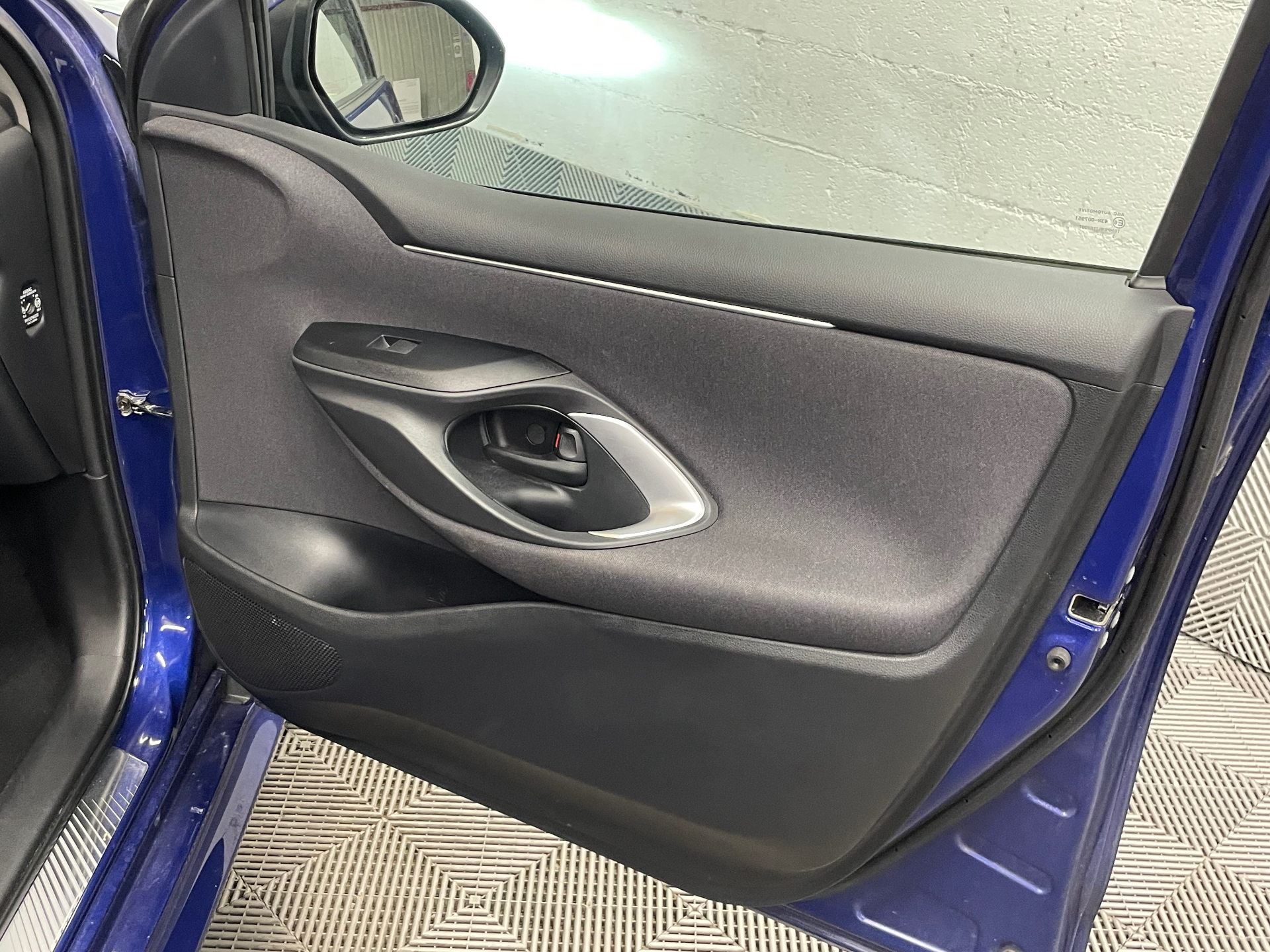 TOYOTA YARIS HYBRIDE MY22 116h Design