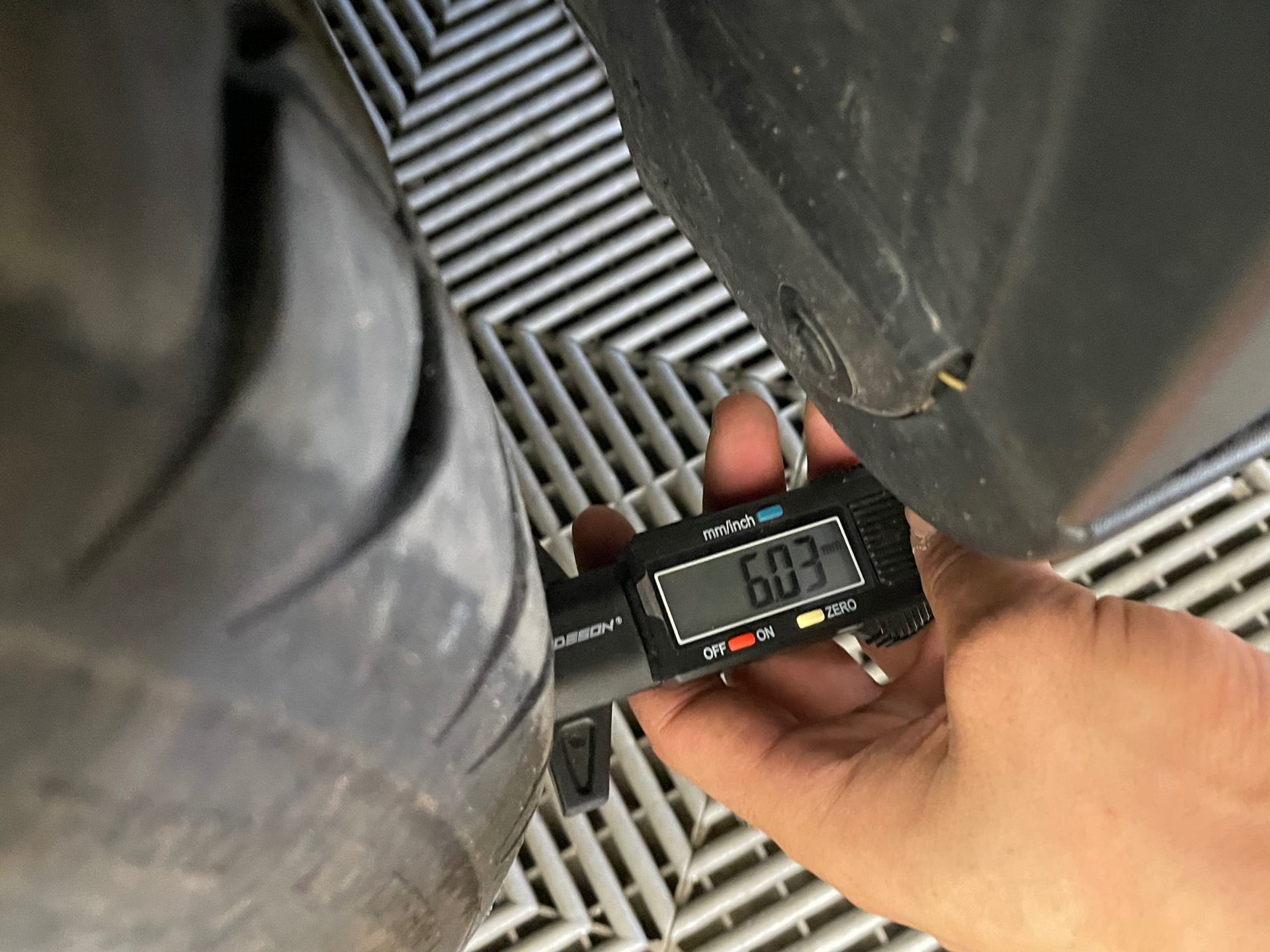 CITROEN C3 AIRCROSS BlueHDi 110 S&S BVM6 Shine — expertise
