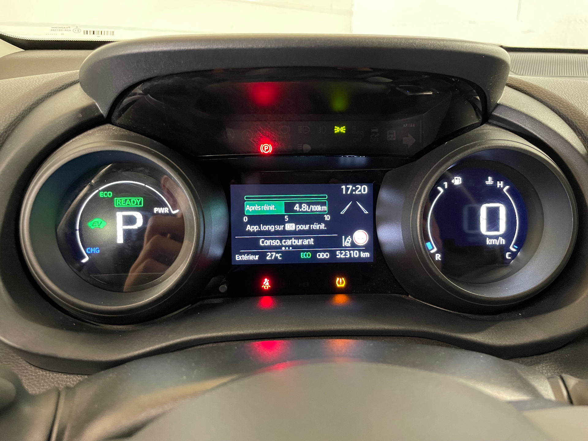 TOYOTA YARIS HYBRIDE MY22 116h Design