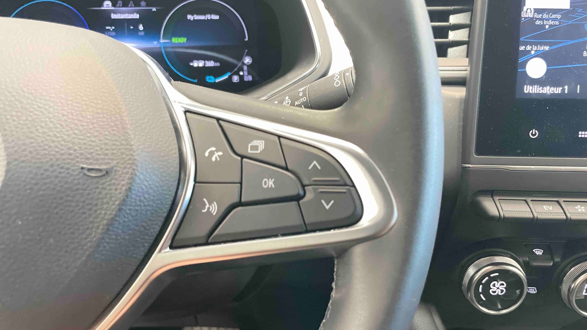 RENAULT CAPTUR E-Tech Plug-in 160 Intens