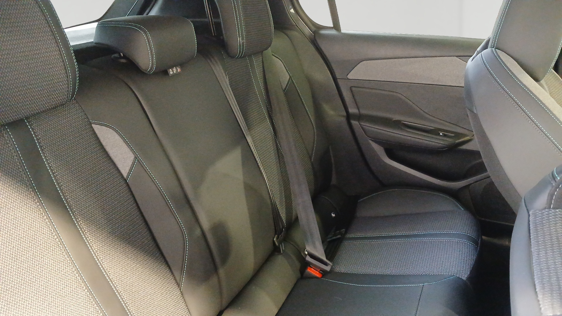 PEUGEOT 308 Allure BlueHDI 130 ch S&S EAT8