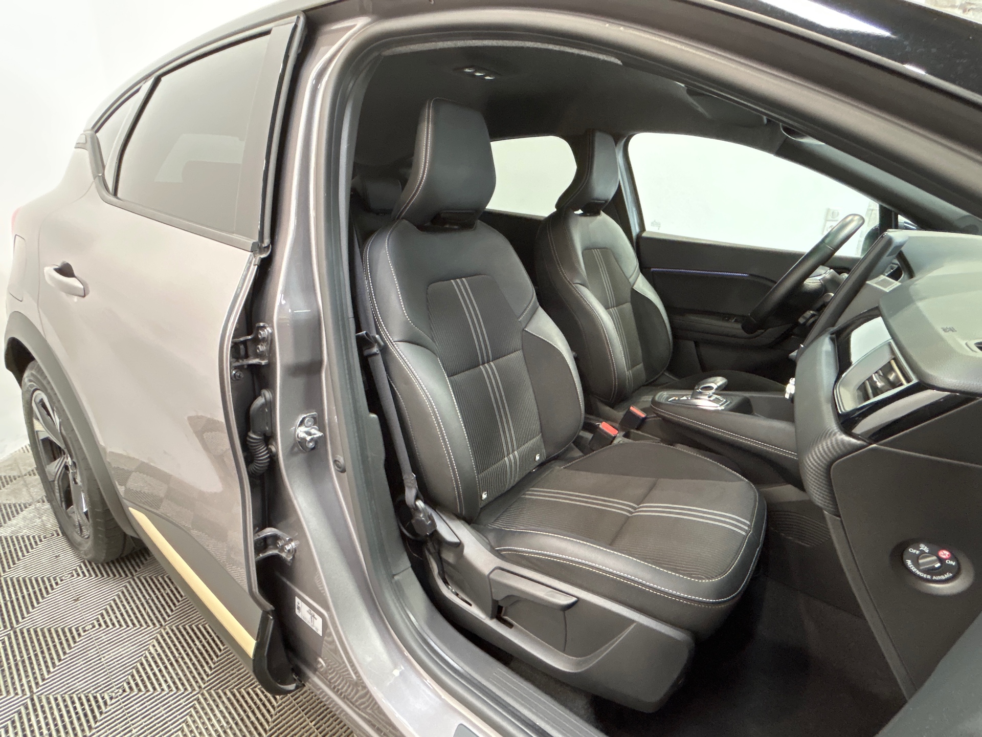 RENAULT CAPTUR E-Tech hybride rechargeable 160 Engineered