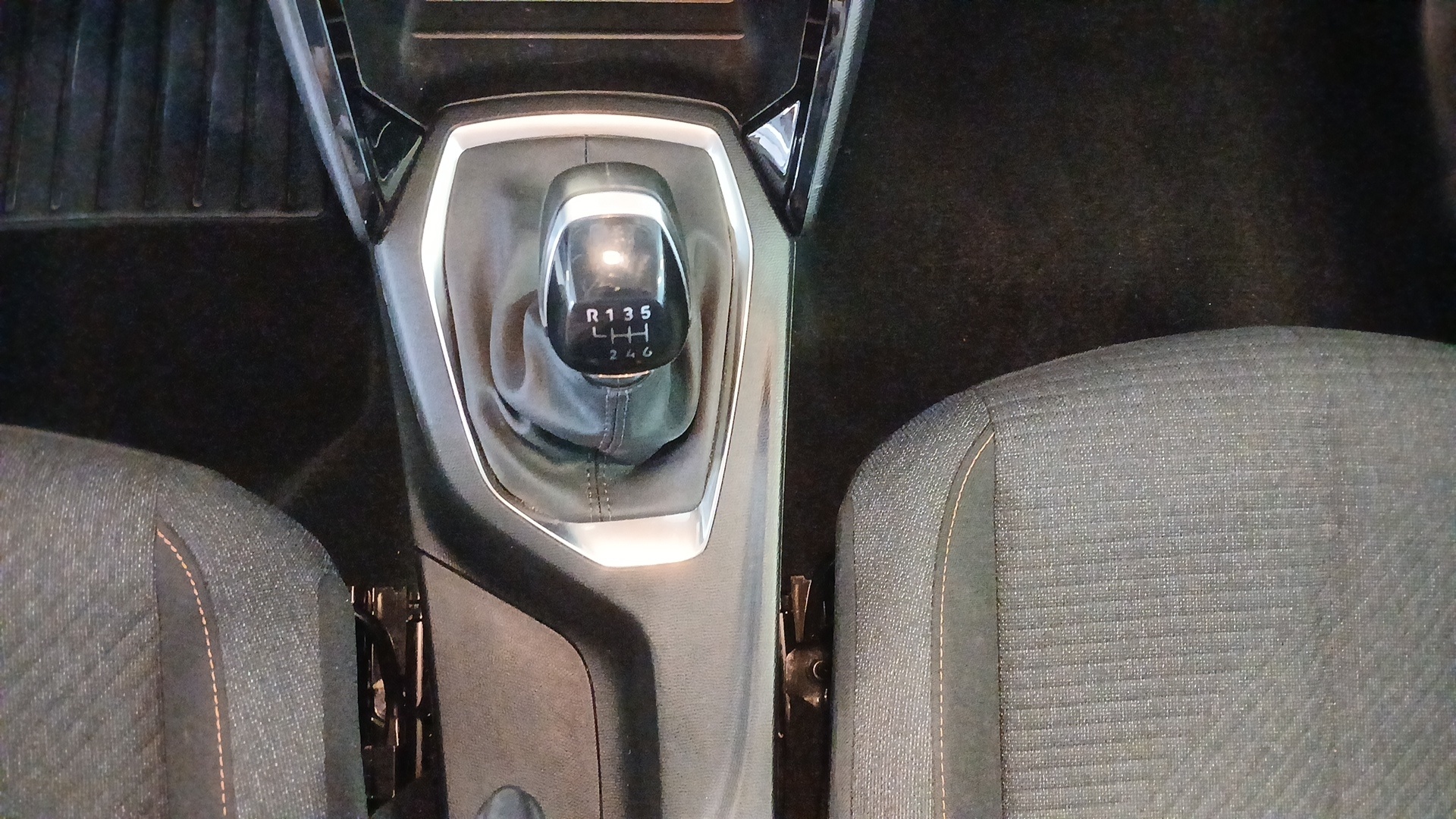 PEUGEOT 208 Style 100 ch BVM6