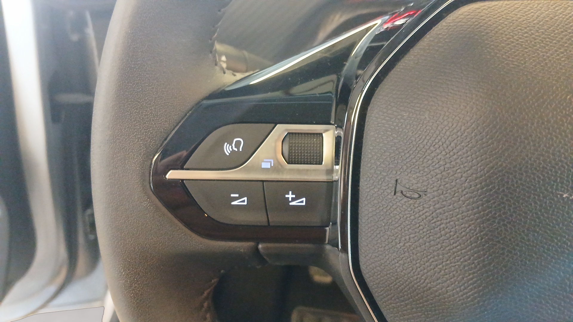 PEUGEOT 208 Style 100 ch BVM6