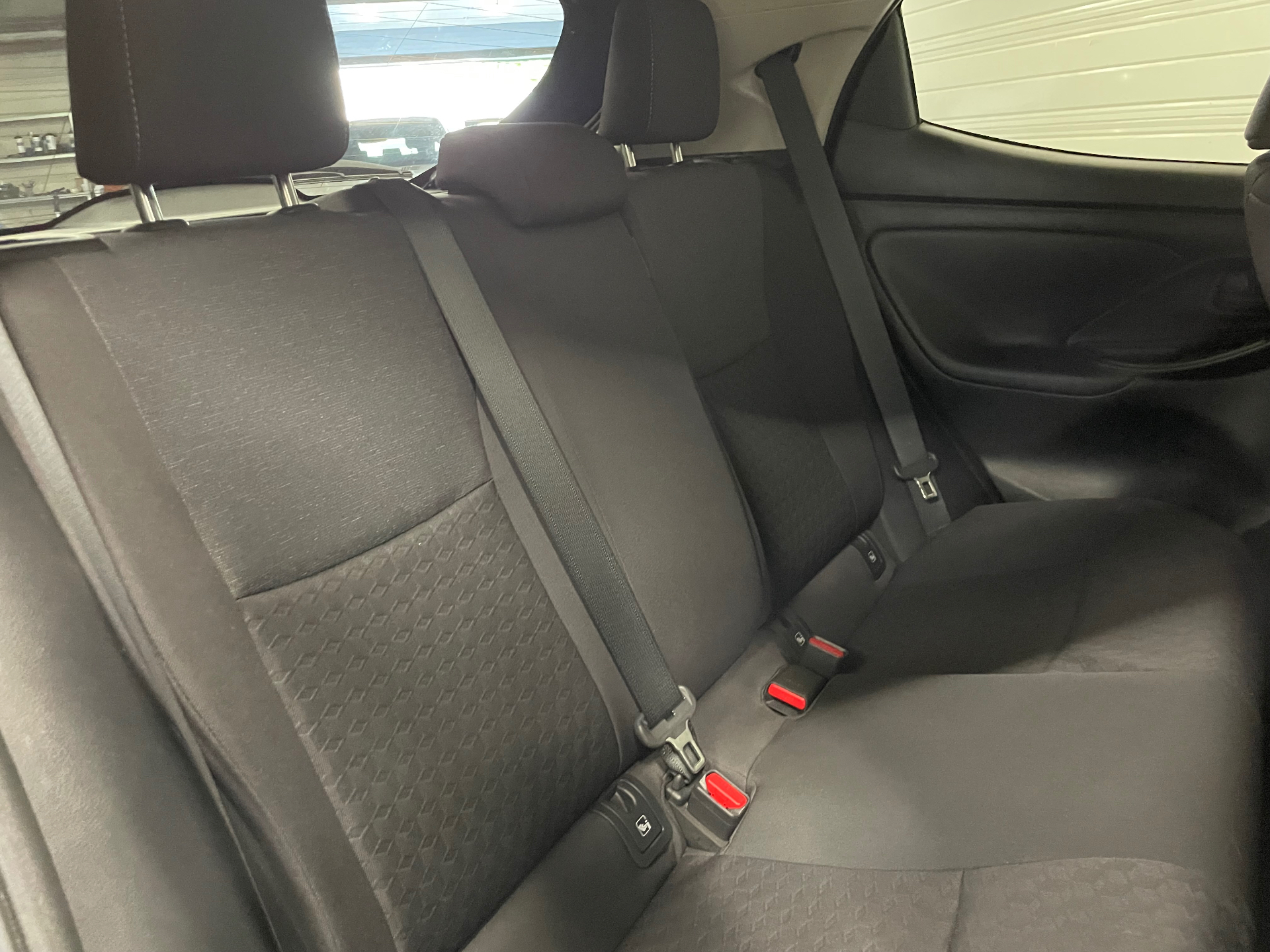 TOYOTA YARIS HYBRIDE MY22 116h Design