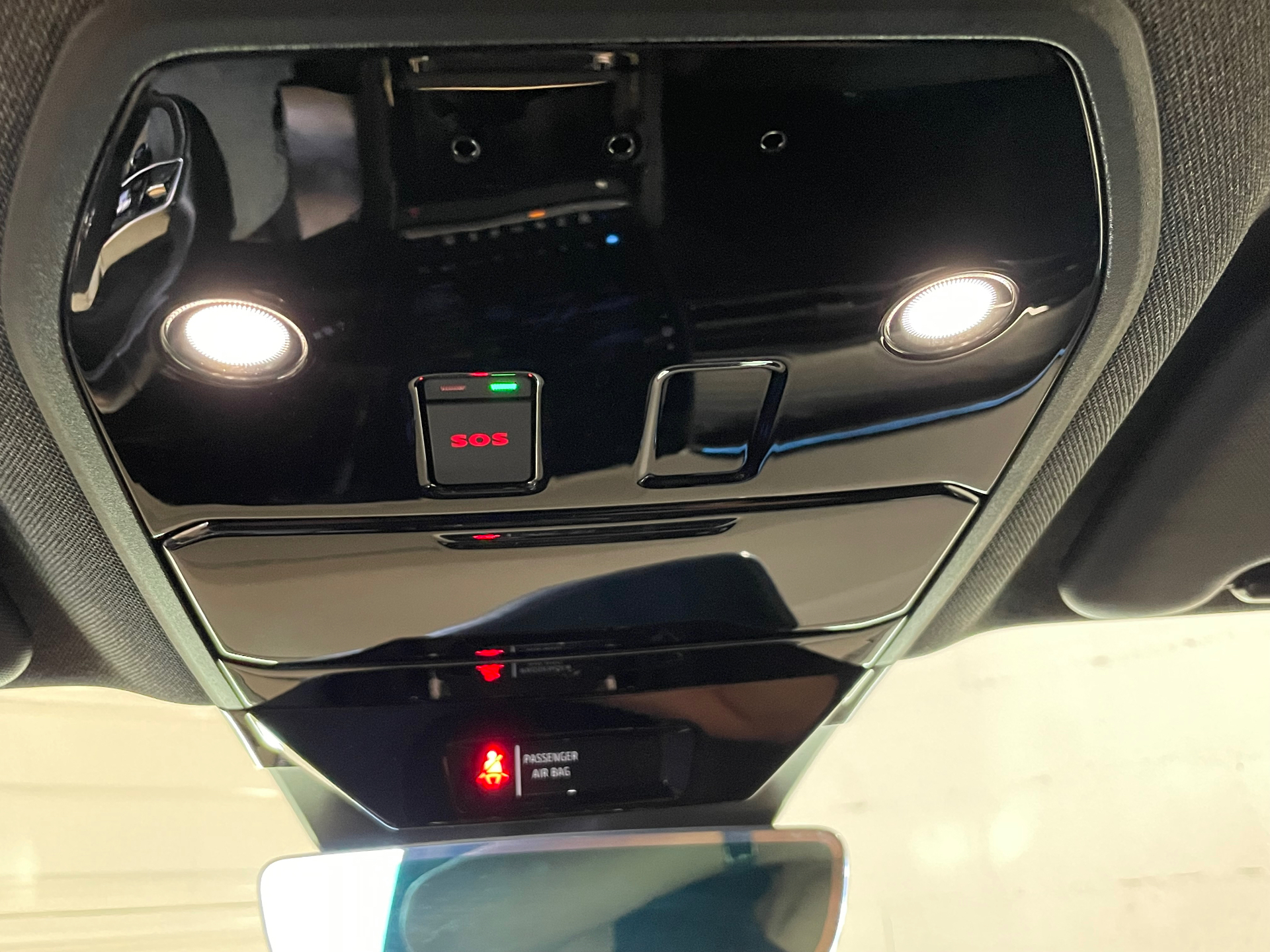 RENAULT AUSTRAL E-Tech hybrid 200 Iconic