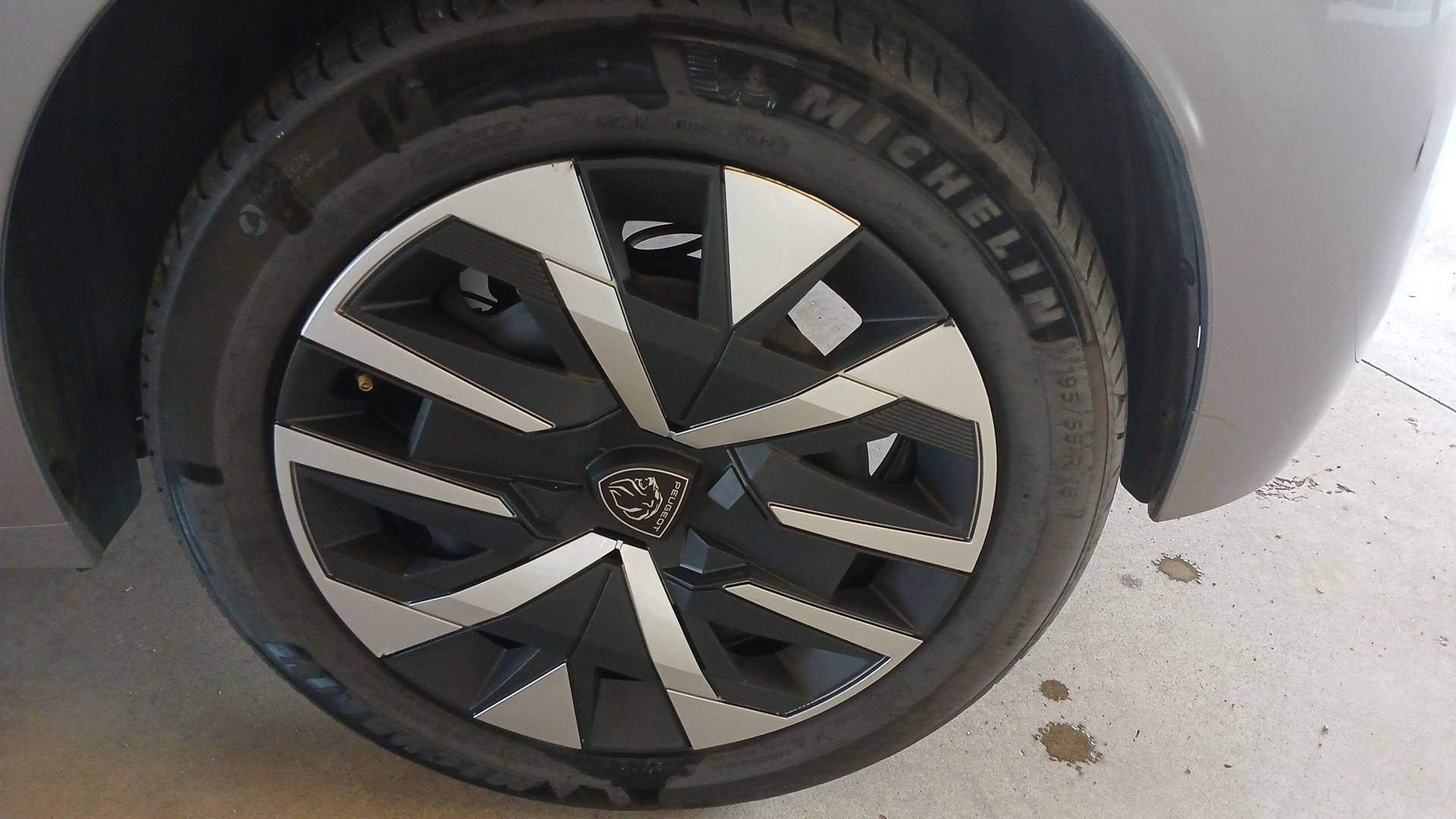 PEUGEOT 208 Style 100 ch BVM6 — expertise