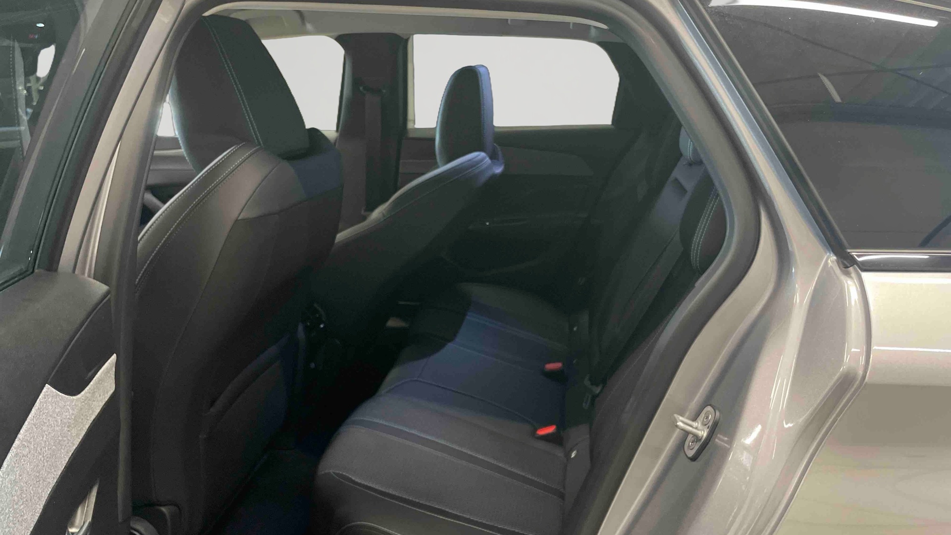PEUGEOT 308 SW Allure BlueHDI 130 ch S&S EAT8