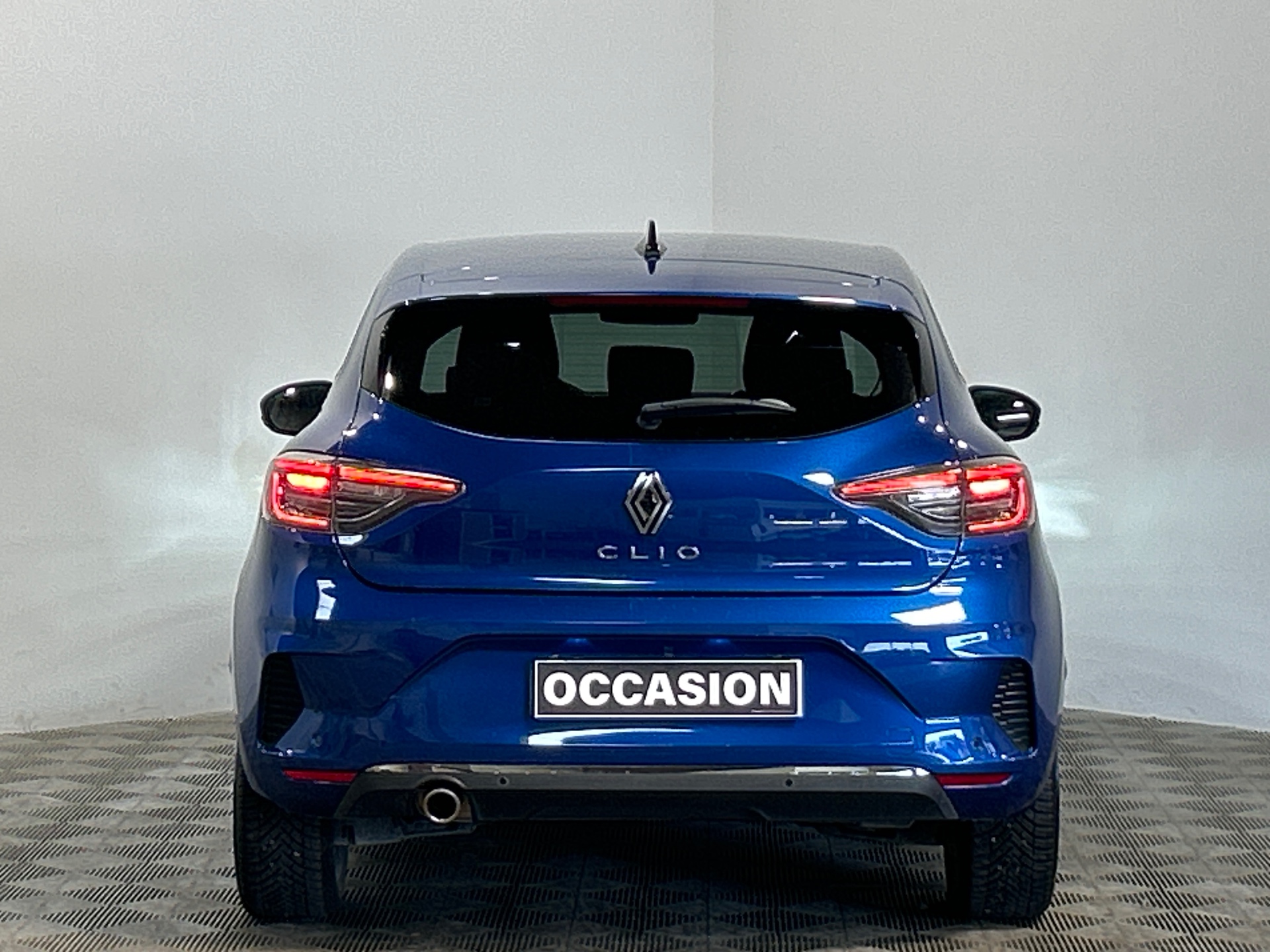 RENAULT CLIO V techno 90 tce