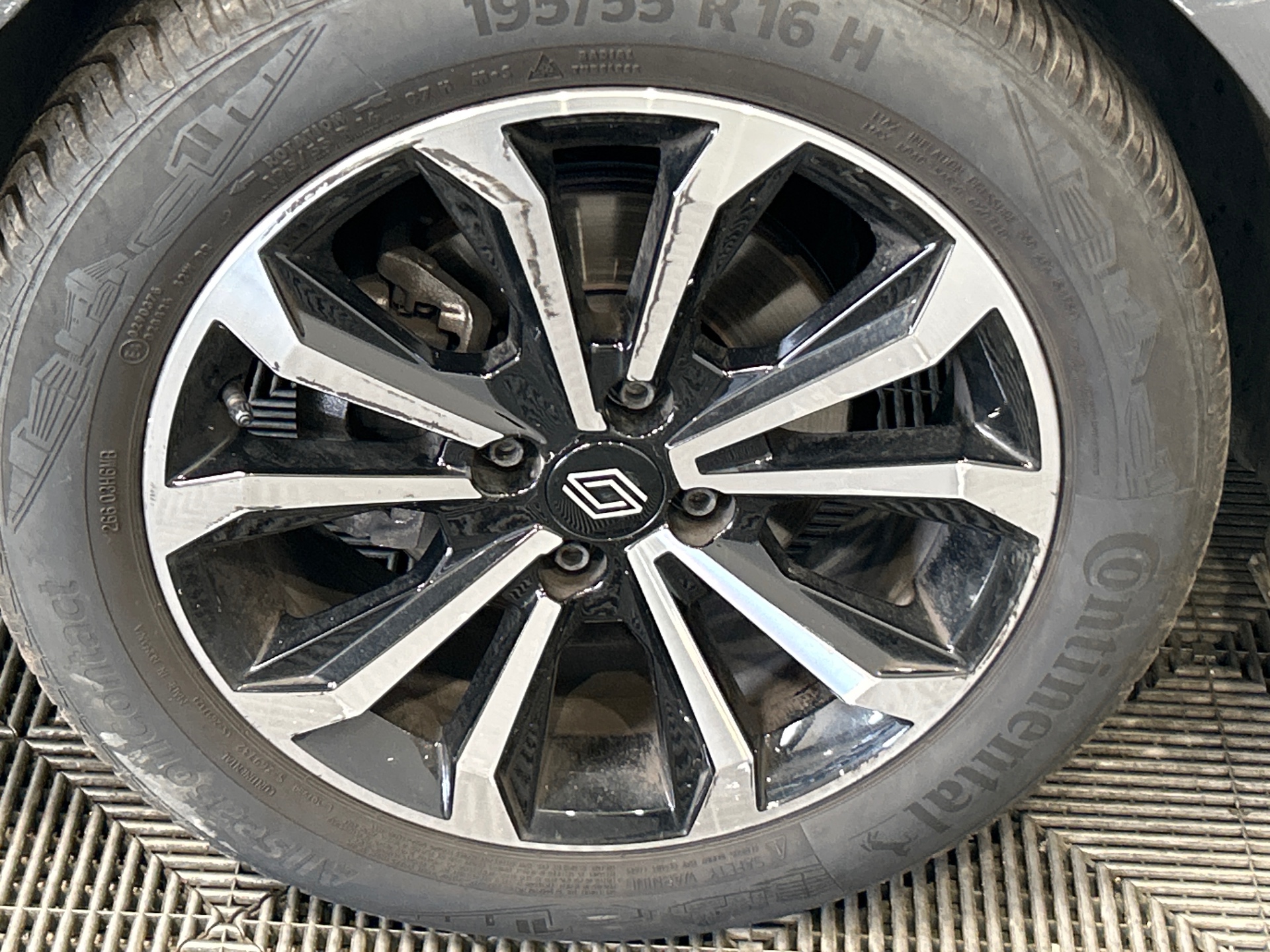 RENAULT CLIO V techno 90 tce — expertise