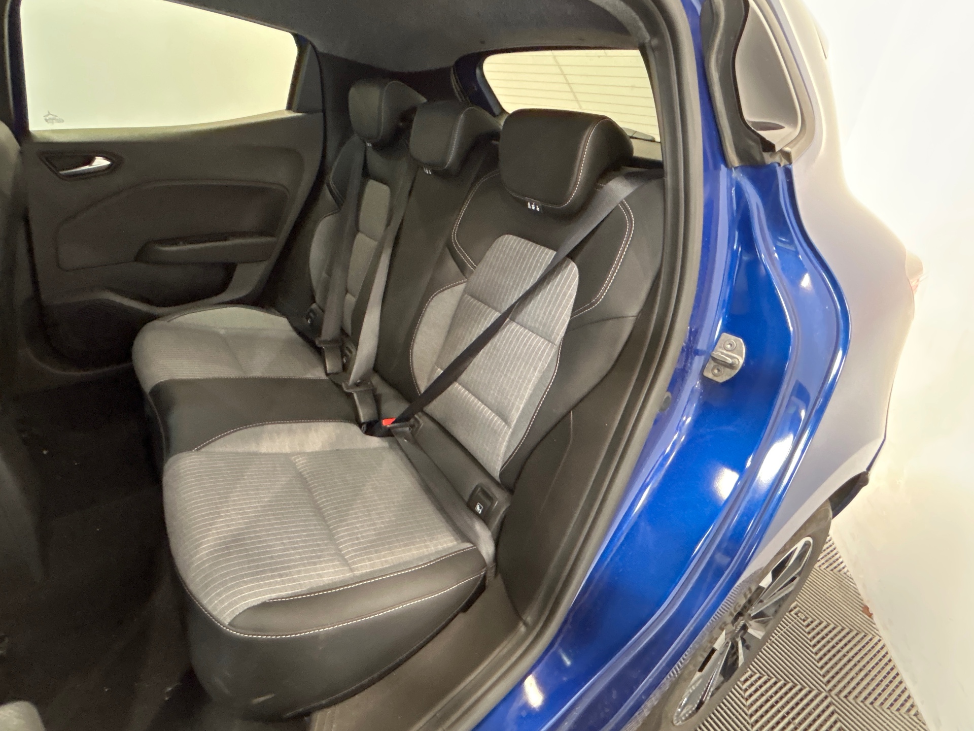 RENAULT CLIO V techno 90 tce