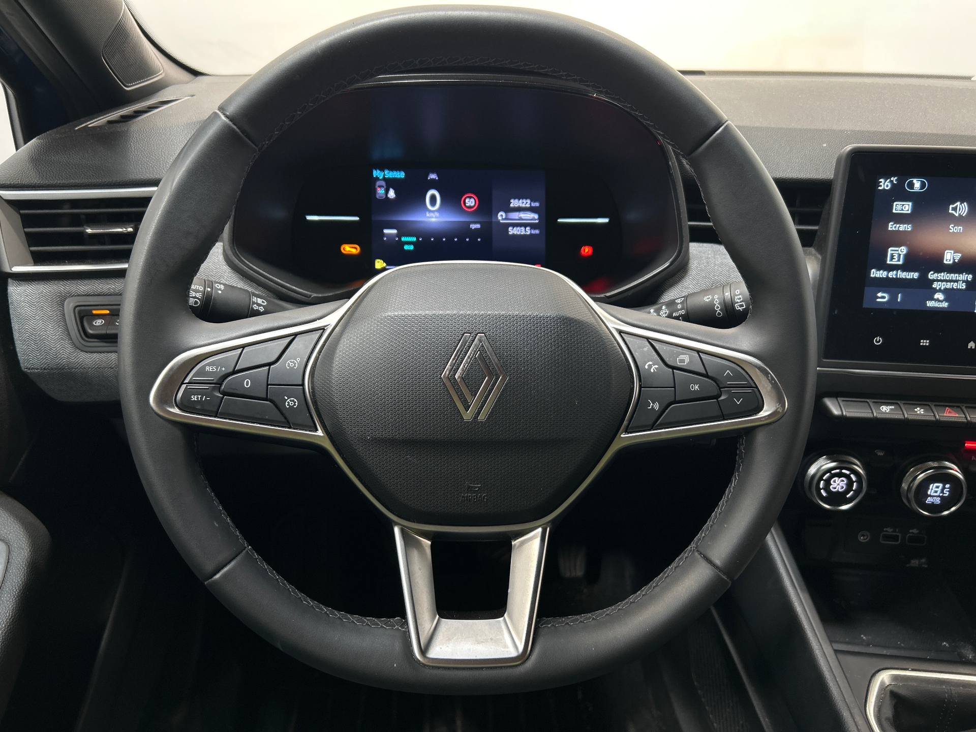 RENAULT CLIO V techno 90 tce